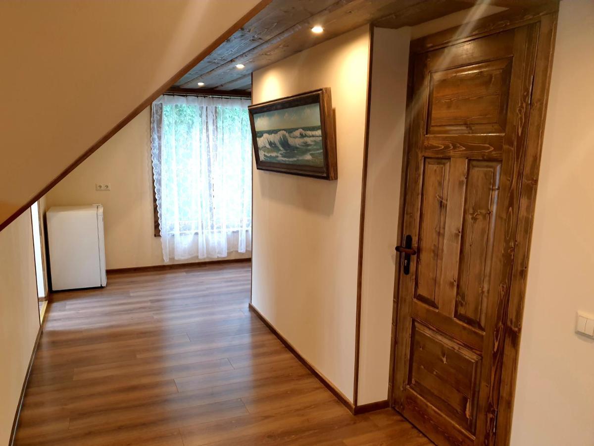 Guest House And Camping ยูร์มาลา ภายนอก รูปภาพ