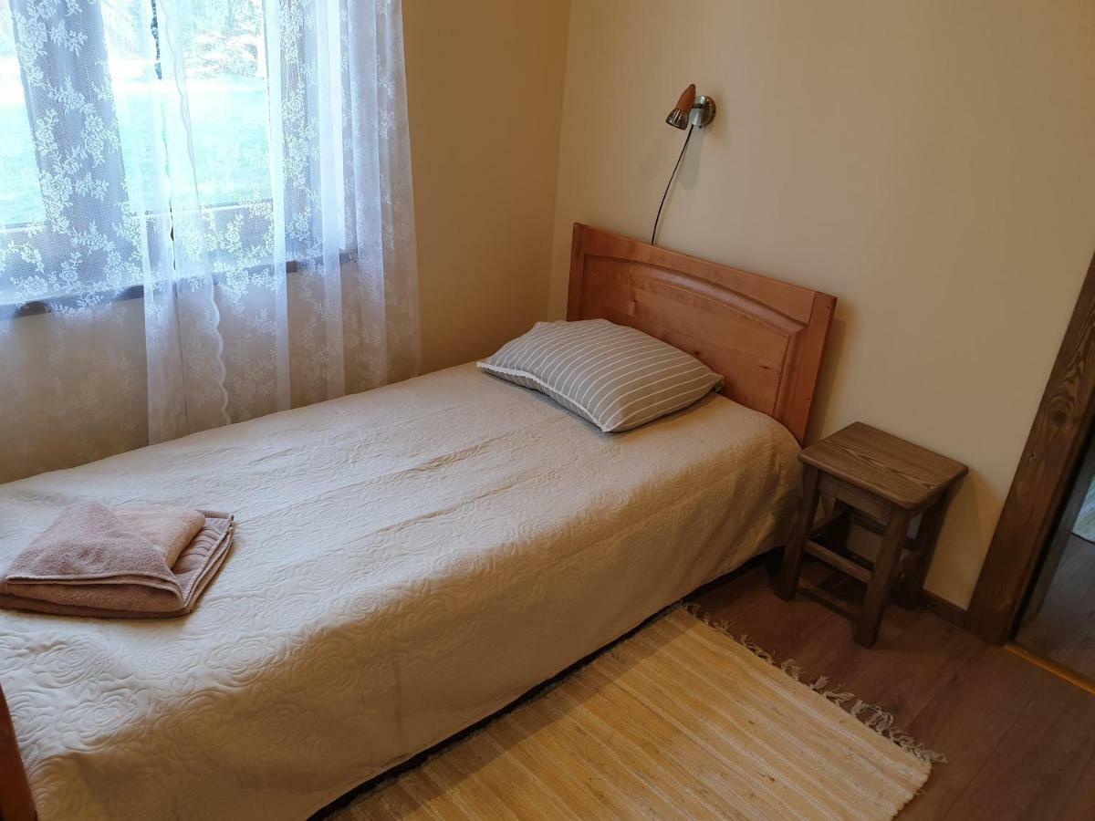 Guest House And Camping ยูร์มาลา ภายนอก รูปภาพ